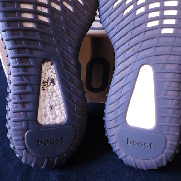 Mens Size 11.5 adidas Yeezy Boost 350 V2 Low Bred Black Shoes Authentic CP9652 - Picture 9 of 13